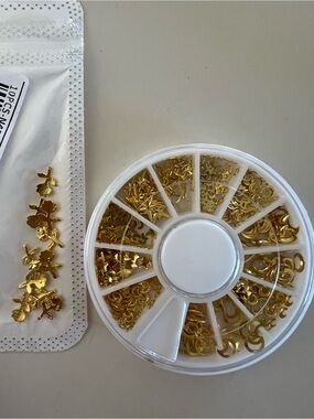 Gold Nail Art Charms Wheel and Pack